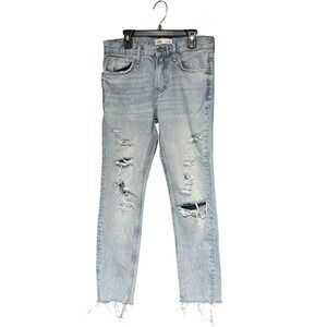 ZARA The Cigarette Distressed Light Wash Denim Jeans Women US 4 Raw Hem Boho